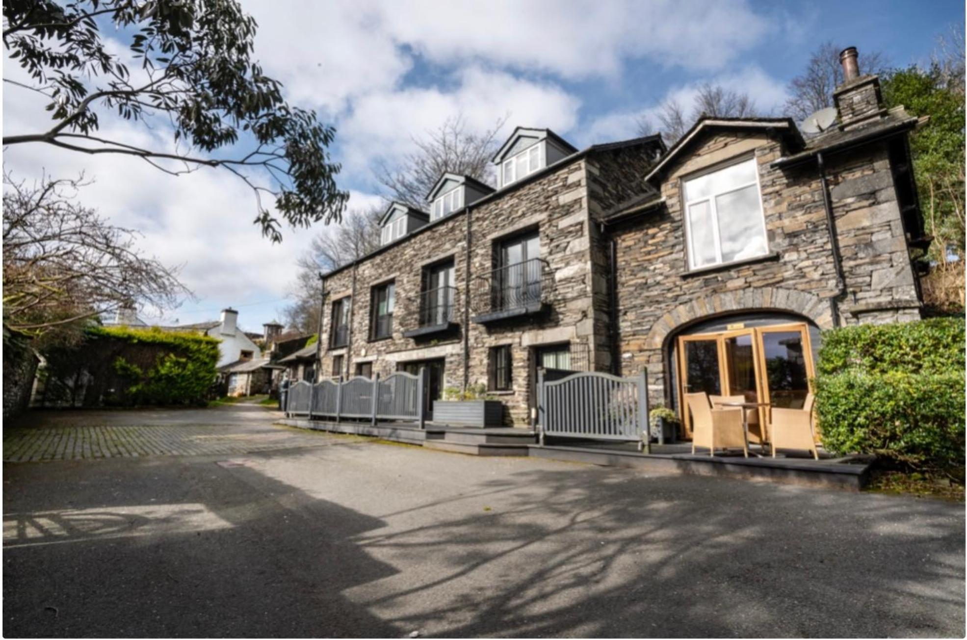 Yewfield Self Catering Apartments Hawkshead Buitenkant foto