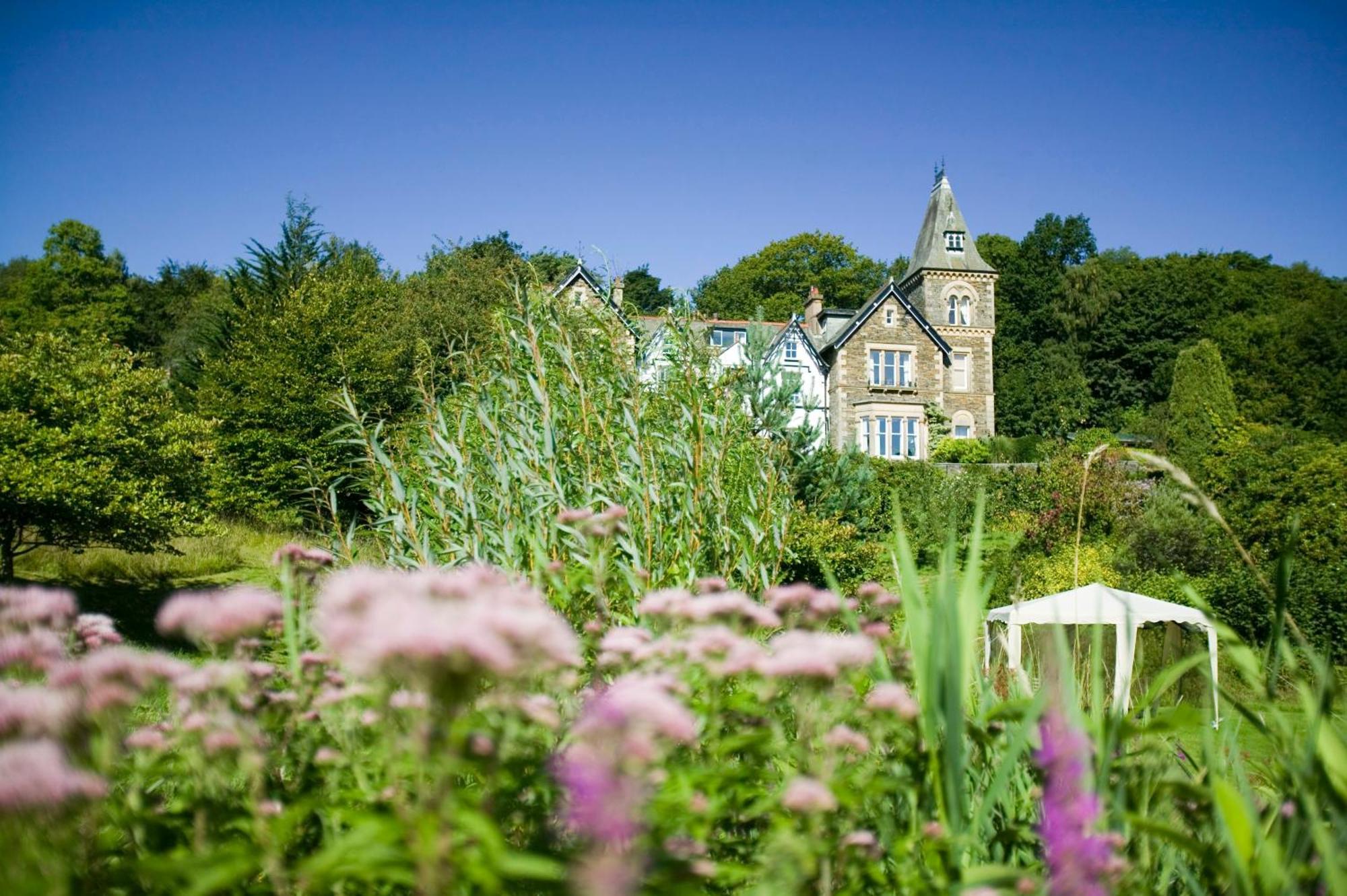Yewfield Self Catering Apartments Hawkshead Buitenkant foto